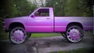 S 10 TRUCK ON 28S 305 MOTOR RUNNING