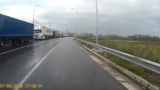 Tussen 2 grensposten in