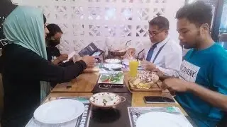 بالرغم انه قالي انها عزومه الوداع 😔الا انها كانت عزومة بطعم السعادة مع اولادي وزوجي التايلاندي ج1