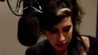 Amy Winehouse a Radio Deejay - Rehab