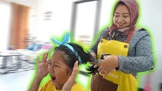 RERE NYESEL POTONG RAMBUT DI SALON INI !!