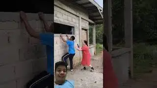 napasama pa ang tulong!😅😅😅 #youtubeshorts #funny #humorvibes #comedy #prankvideo