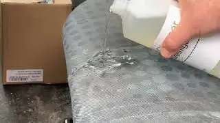 Vlekken Uit Autobekleding Verwijderen