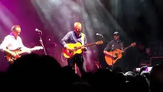 Dodi Battaglia & Tommy Emmanuel Mediterranean Girl (Live)
