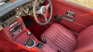 MGB V8 Roadster, red interior, leather seats