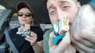 Review: OhYeah! Cinnamon Bun Protein Bar