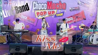 Emma Anika Robins Live Band | Kiss Me | Choco Muncho Event