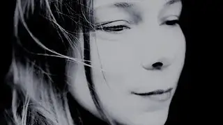 Love came here  -  Lhasa de Sela