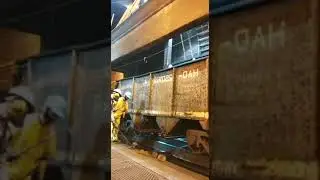 OGMO ES um dos Trabalhos + Pesados (descarregamento de vag&atilde;o de ferro gusa)