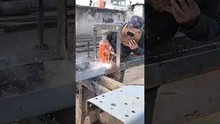 Truck Mechanic Workshop Skills #automobile #technology #skills #mechanic #shorts