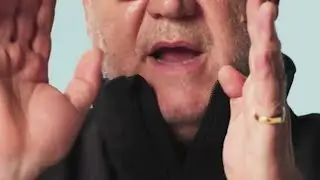 Does Russell Crowe Dig Method Acting?