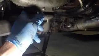 BMW Airhead - 1974 R90S - Oil and Neutral Safety Switch Replacement - Part 1 - SD 480p