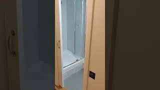 Downstairs en suite