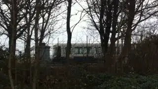 RET Metro Enkel type S rijdt nabij Waalhaven de remise over