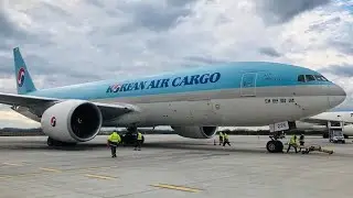 #infiniteflight - Korean Air Cargo busy departure out of Zurich Airport #boeing