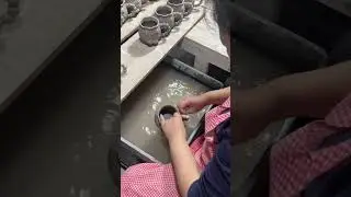 Ceramic cup making process #ceramics #pottery #china #ceramic #glazing #clay #mug #handmade
