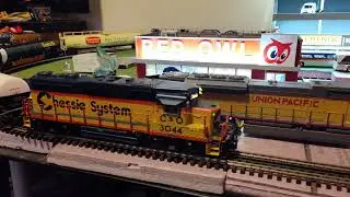 Lionel Chessie C&O GP30 w/Legacy