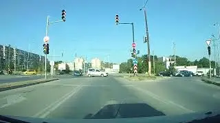 Обикалям Из Кварталите На Варна С Кола