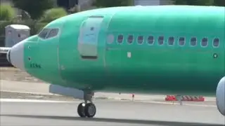 HAINAN 737-8 First Flight at KRNT. SPEAKERS UP!