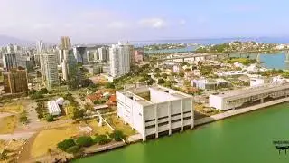 DRONE VOA SOBRE A PRA&Ccedil;A DO PAPA EM VIT&Oacute;RIA