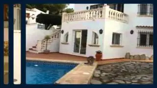Schicke Villa mit Pool und 4 Schlafzimmern auf 800qm Grundst&uuml;ck