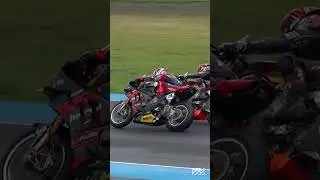 Sam Lowes LEADS Race 1000 🔥 | 2025 #HungarianWorldSBK 🇭🇺