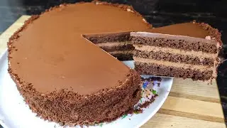 My favorite chocolate cake. Incredibly simple and easy to prepare.