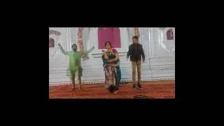 Mamiji Ka UP Waala Thumka 😅 Wedding Dance #shorts #dance #song #youtubeshorts