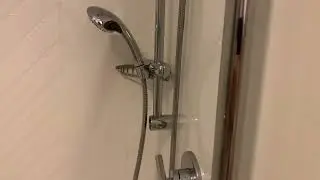 The Best Hotel Shower for #50plus #fiftyplus | Embassy Suites Bethesda