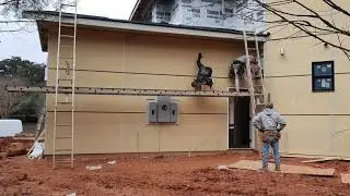 [TIMELAPSE] Installing hardie panel system