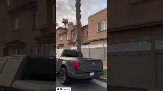 Ха́нтингтон-Бич (Huntington Beach) город в США, штат Калифорния. до Los Angeles 43 миля(67 км.)