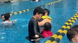 ALUNA PERTAMA KALI IKUT KELAS BERENANG DI ROCKSTAR ACADEMY! REAKSINYA GEMESIN BANGET 🏊&zwj;♀️💦