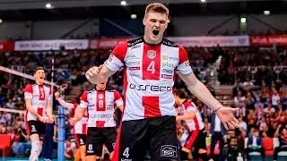 John Gordon Perrin - Amazing Volleyball Player