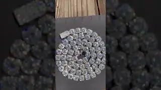 🤑 Clustered Edition Iced Out Chain - Order Now at Icey Pyramid - Full VVS Shine