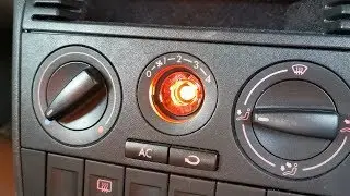 VW Lupo, Polo and Golf - How to replace the central console temperature and fan speed light bulb