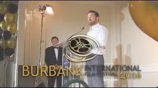 Kurt Yaeger recognizes Danny Woodburn for the 2016 BIFF Diversity Award