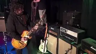 tracii guns playing Brian Ray's custom Park Little Head