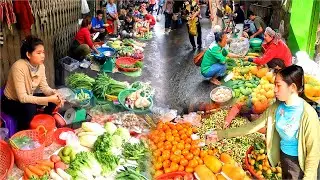 Cambodian Food Tour at Fresh Market, Daily Food, Fish, Vegetables, Fruits Market in Phnom Penh.