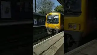 class 323 Vs class 172
