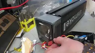A peak inside - Unimoke (UNI MK) 48V Battery from urbandrivestyle (UD)