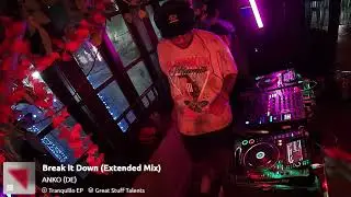 H.District 50 - Q&igrave;no, MacBeth, Dity at the Monkey Bar