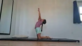 How to do a chinstand/cheststand #gymnastics #chinstand #cheststand 