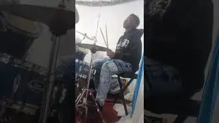 it's too easy for him 😂 #music #choir  #fypシ #easy  #bateria #drummer #drum  #song #fyp #simple