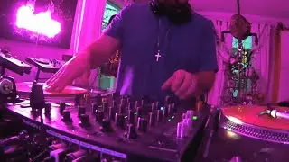 Yeg Groove Session 01 Deezruggz in the mix