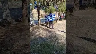 ☦️🇪🇺🇬🇷Greek flag 25 october 2025 ..15:25 and necklace crucifix