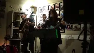 LIQUOR STOR FOLK BAND in pasticceria Cola a Lumezzane (BS).