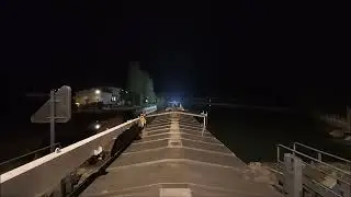 Péniche SPARTAN de nuit