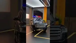 Nowy 1:32 Land Cruiser samoch&oacute;d policyjny aluminiowy model samochodu z napędem pull-back dekoracja