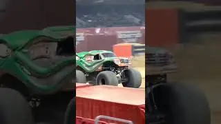 FULL SEND FREESTYLE🤯🥶#shorts_#monsterjam_#stunt_#skills_#motorsport #reels