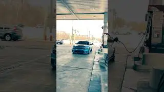 😈